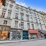 The Typical Parisian Flat - Louvre Royal - Paris 1